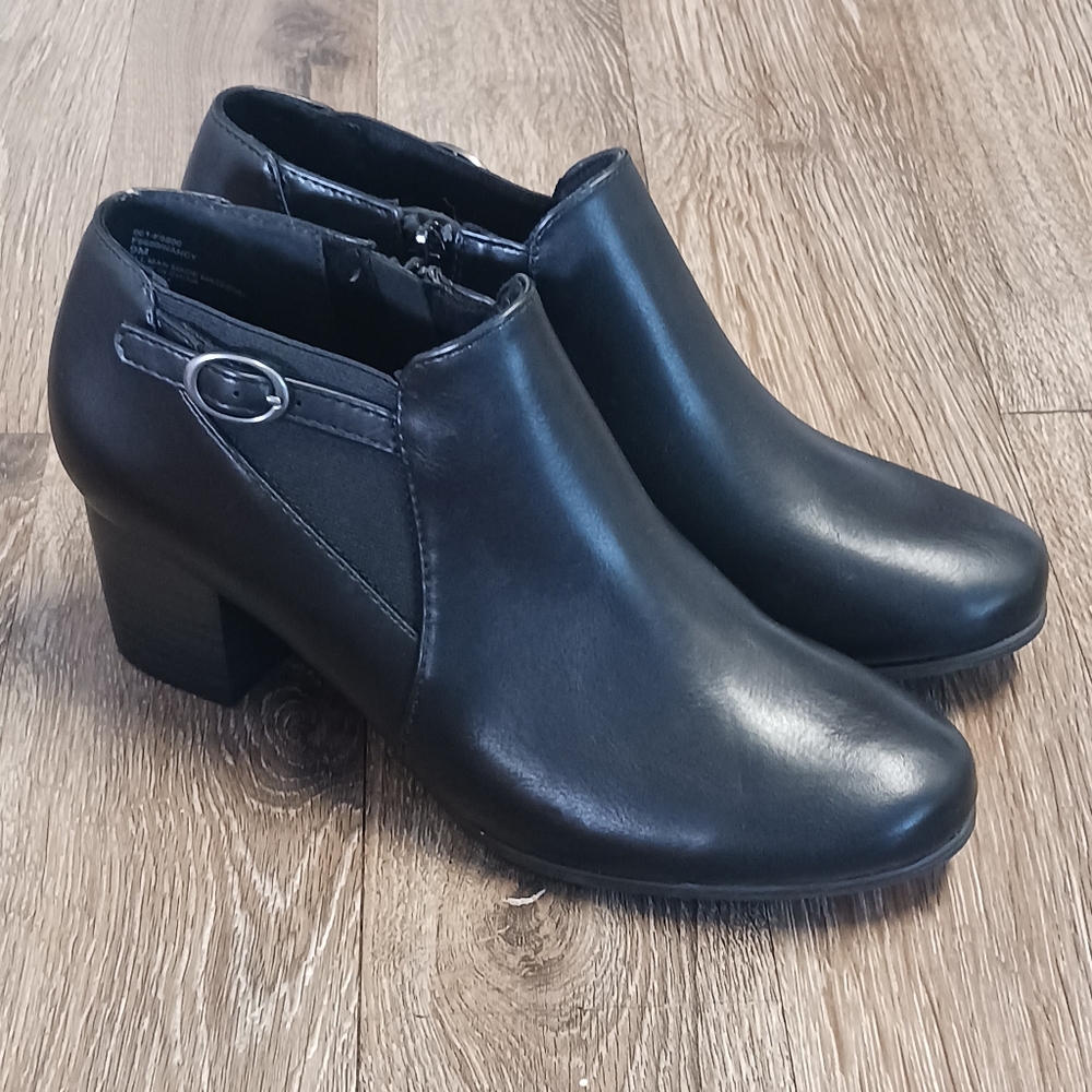 Women Solanz Black Ankle Boots Size 9